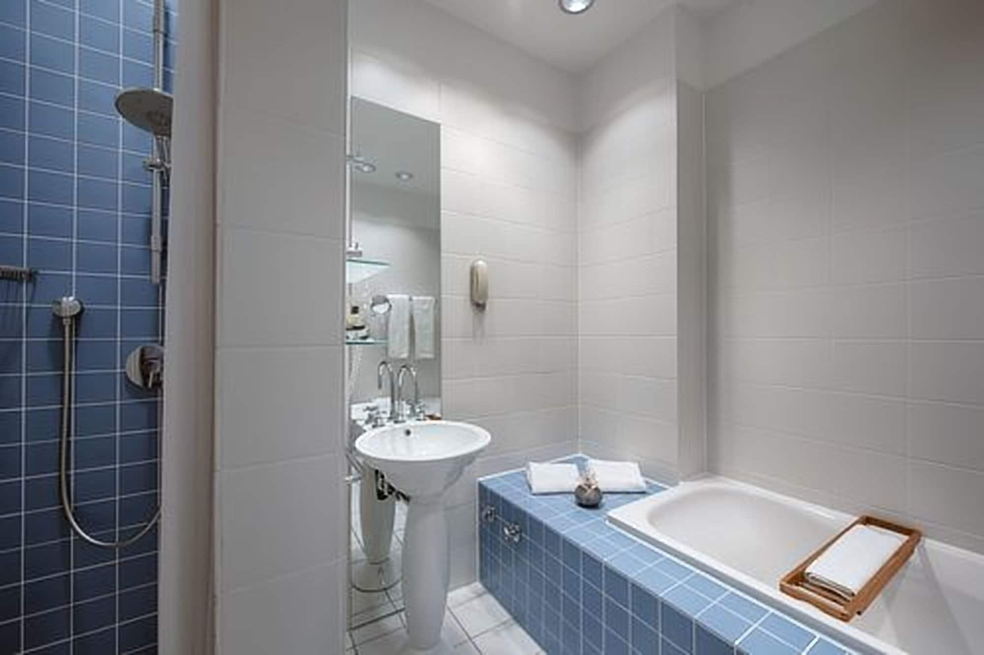 Privathotel Lindtner Hamburgo Exterior foto Bathroom