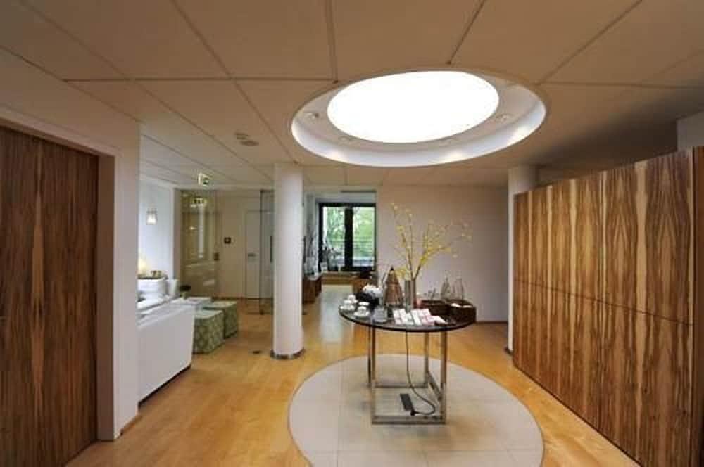 Privathotel Lindtner Hamburgo Exterior foto Interior of the German National Museum of Natural History