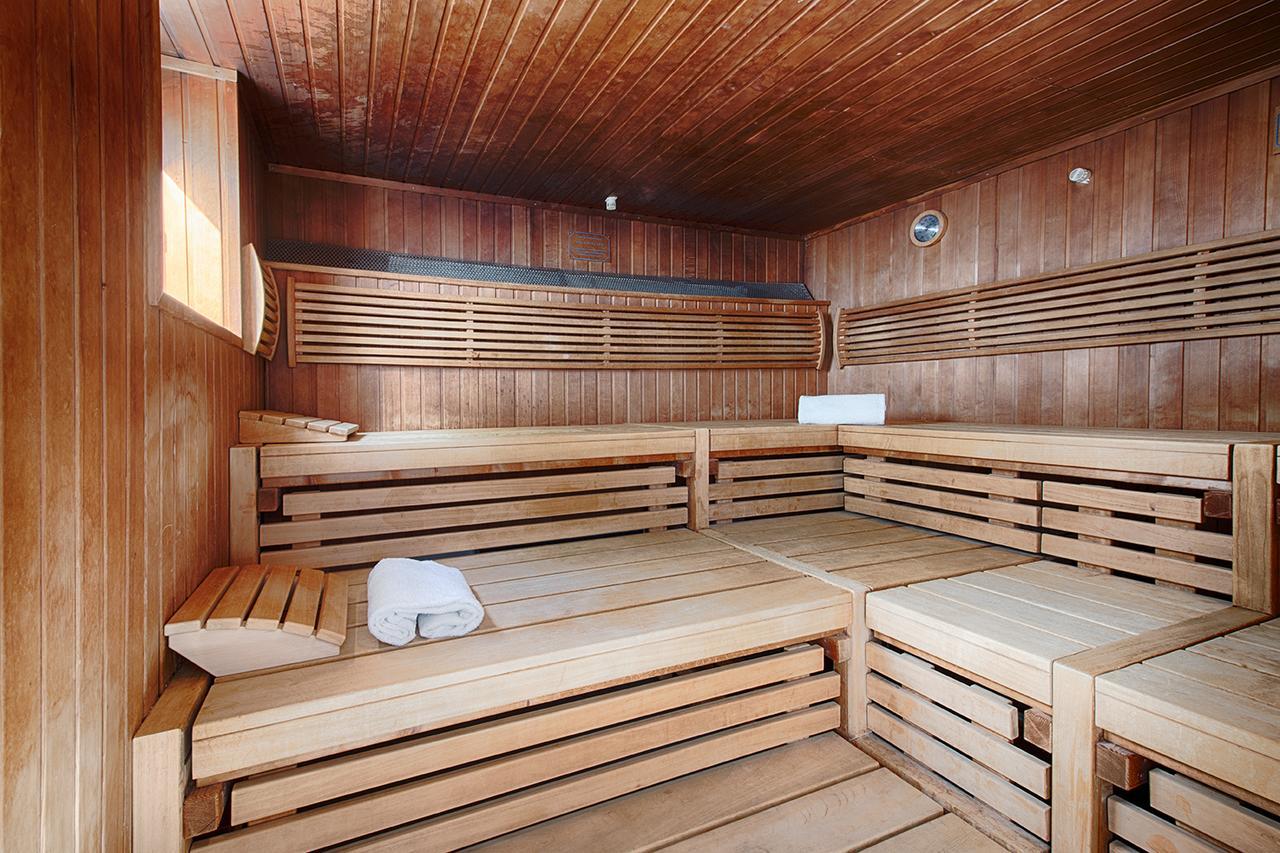 Privathotel Lindtner Hamburgo Exterior foto A Finnish sauna
