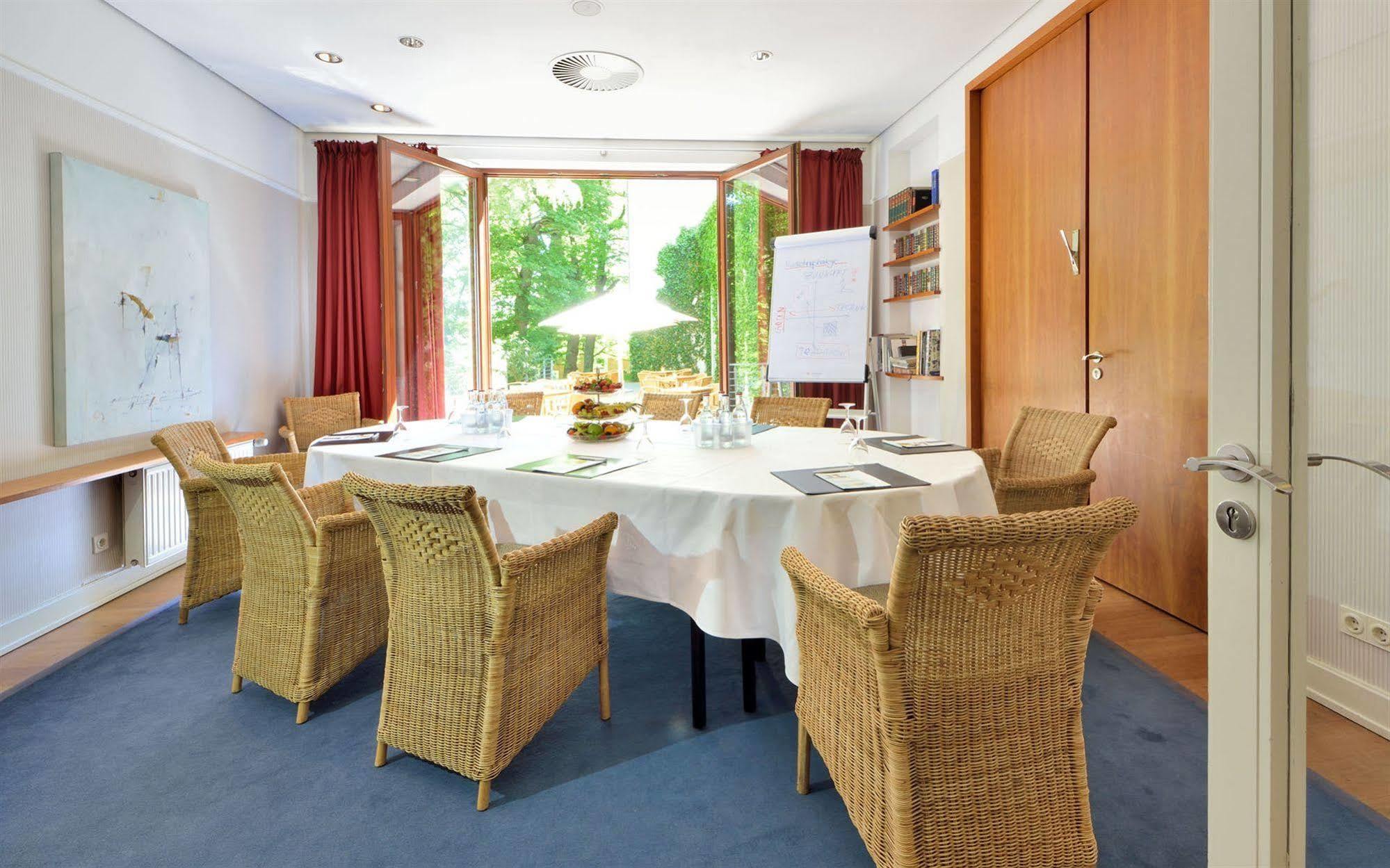 Privathotel Lindtner Hamburgo Exterior foto Conference room