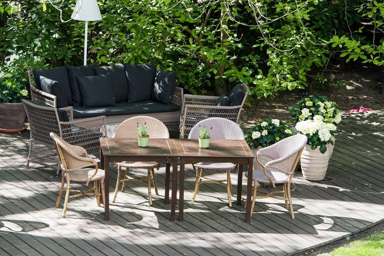 Privathotel Lindtner Hamburgo Exterior foto Garden furniture